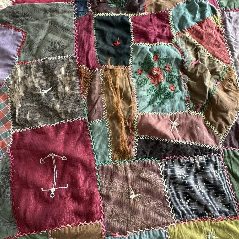 Antique‎ 1890s Tattered Crazy Quilt Hand Pieced Embroidered 60